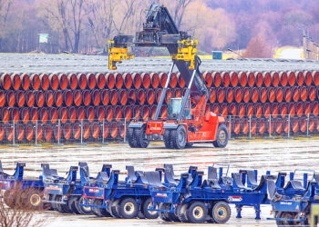 Планета в проводах