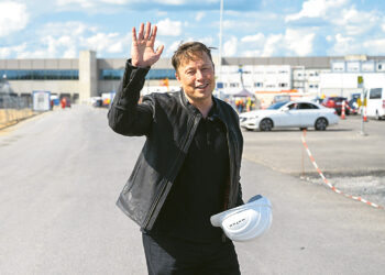 Вместо красок – бактерии