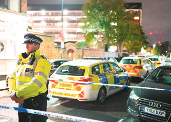 Планета в проводах