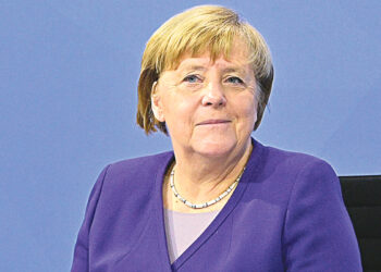 Планета в проводах