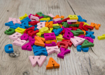 Планета в проводах