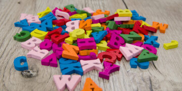 Планета в проводах