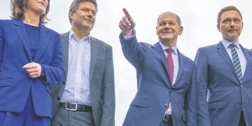 Вместо красок – бактерии