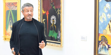 Планета в проводах