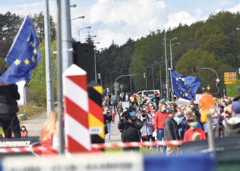 ВОЗ рекомендует открыть границы