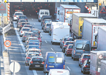 Сытое брюхо к лептину глухо