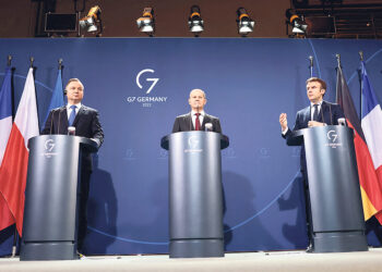 Запад вернулся!