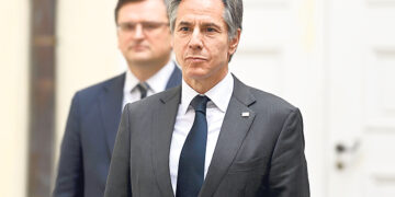 Сытое брюхо к лептину глухо