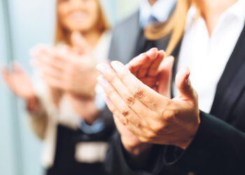 Купи себе немного оваций