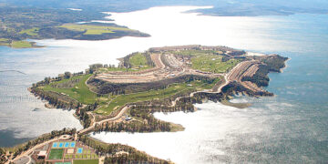 Сытое брюхо к лептину глухо