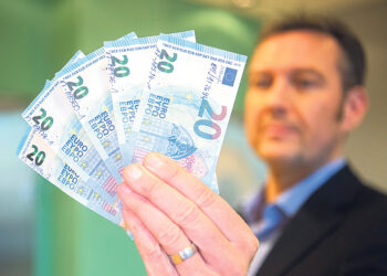 Фальшивых денег стало меньше