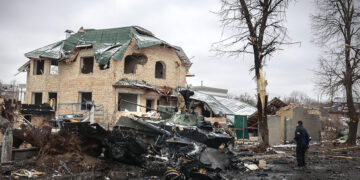 ВОЙНА СТАНОВИТСЯ НАРОДНОЙ И ТОТАЛЬНОЙ