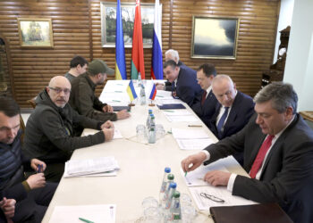 ПЕРЕГОВОРЫ ПРЕРВАЛИСЬ, РАЗГОВОРЫ ПРОДОЛЖАТСЯ