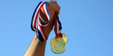 Первые – золотые