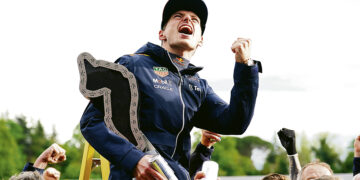 Праздник в Мюнхене, траур в Фюрте