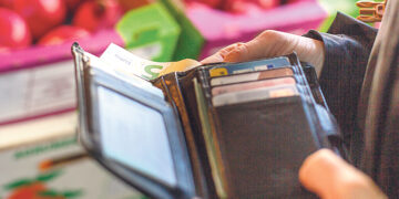 Жители Германии стали реже платить наличными