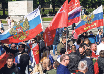 День победы, запретов и стычек