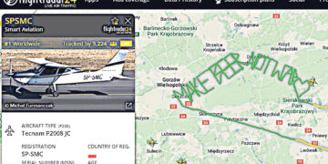 Польский лётчик написал в небе  антивоенное послание