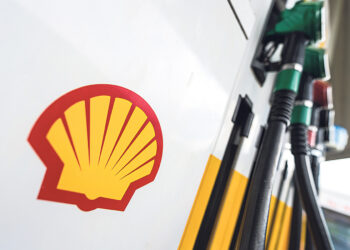 Лондон вводит новые налоги на нефть и газ