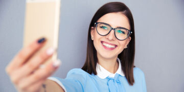 Гляжусь в себя как в зеркало