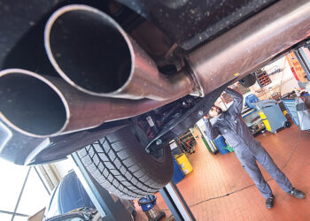 Европарламент запретил  двигатели внутреннего сгорания