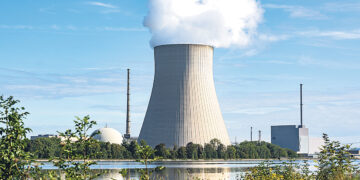 Назад, к ядерной энергетике?