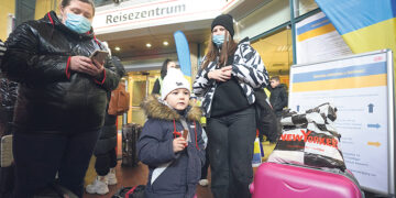 «Мы же не в тур сюда приехали». Истории украинских беженцев