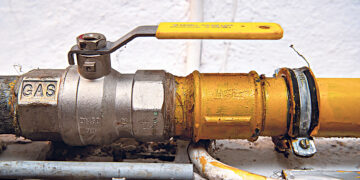 Газ жмёт на Россию