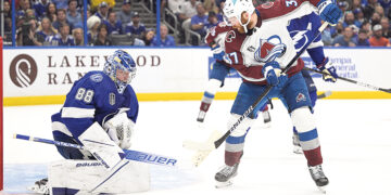 «Лавины» сильнее «молний»