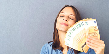 Растут доходы  бедных и богатых