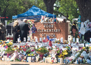 Бывший школьник застрелил девятнадцать одноклассников в Техасе