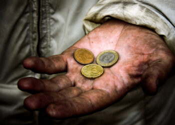 Мировой уровень бедности резко увеличился