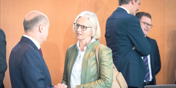 Представительница правительства ФРГ Хоффман: «Надо исключить, чтобы Украина потерпела поражение»