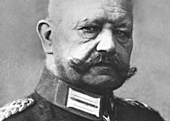 Девочка с цветами  с острова Зюльт