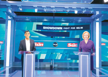 Предвыборная гонка:  дебаты и обещания