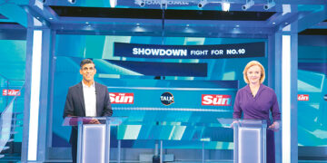 Предвыборная гонка:  дебаты и обещания