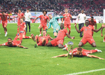 Мюнхен начал с трофея