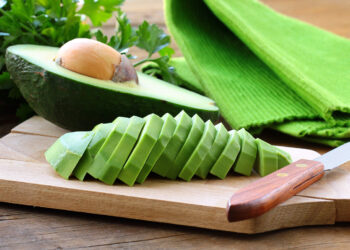 Ешьте аллигаторову грушу!