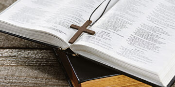 И расступились воды