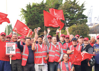 Волна забастовок в Британии