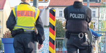 Немецкие ведомства заявляют о росте числа нелегалов