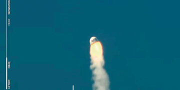 Упала ракета миллиардера Безоса