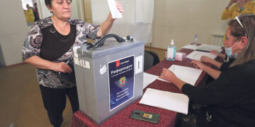 Псевдореферендумы в Украине: трагифарс с известным результатом