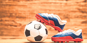 С кем и когда сыграет Россия?