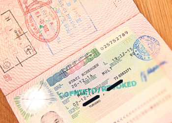 Россиянам усложнили процедуру получения виз