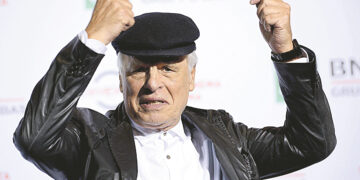 Каттани по-прежнему в строю