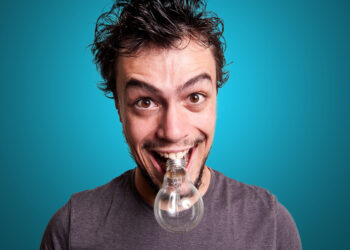 Висит груша, нельзя скушать