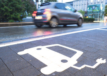 Разработан способ сверхбыстрой зарядки электромобилей