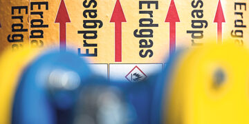 Власти ФРГ пытаются  остановить рост цен на газ