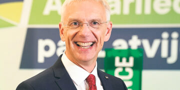 В четырёх странах избирали власть